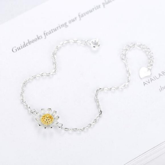 NEW 925 Sterling Silver Two Tone Daisy Bracelet - Picture 3 of 5